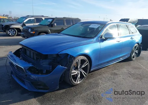 2019 Volvo V90 T5 R-Design z USA, uszkodzony, nr VIN YV1102GM0K1087298